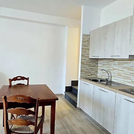 Aria Condizionata E Terrazza Vista Mare Кастельсардо