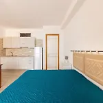 Aria Condizionata E Terrazza Vista Mare شقة