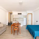 아파트 Aria Condizionata E Terrazza Vista Mare 카스텔사르도