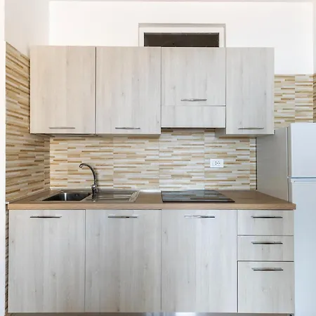 With Terrace, Air Conditioning דירה